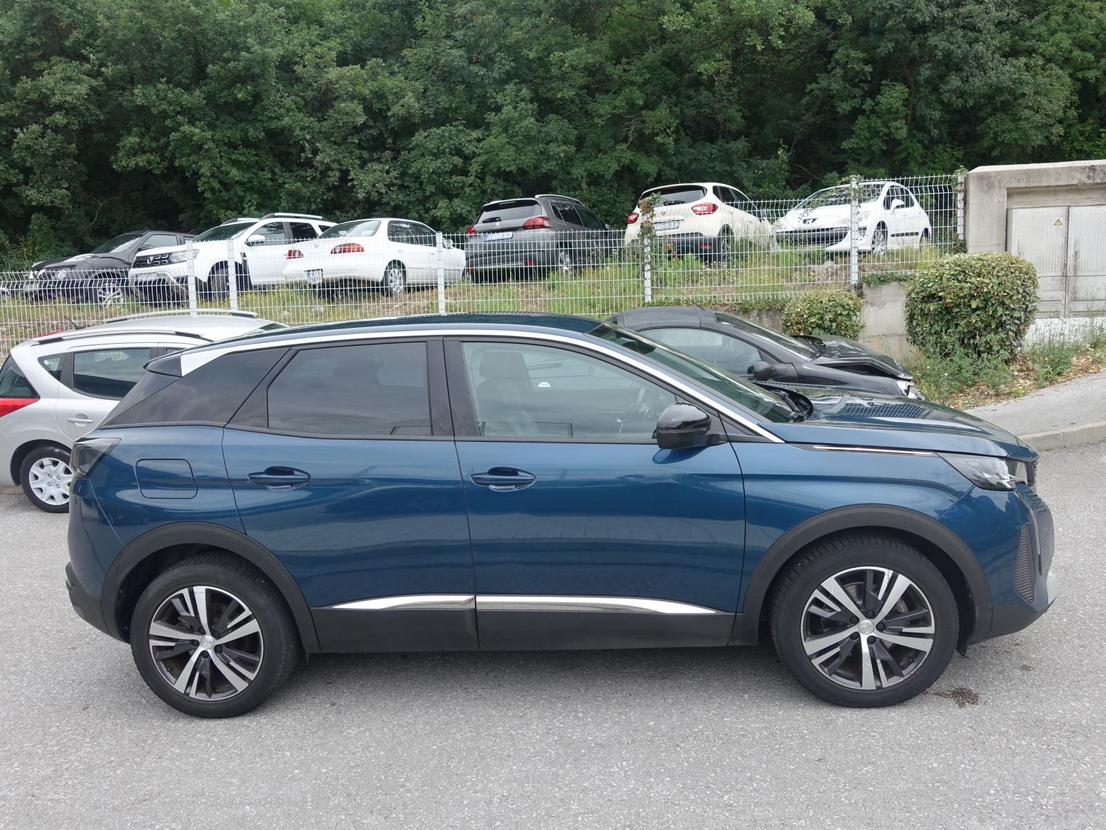 Peugeot 3008 1,5 HDi Allure Pack EAT8 / JAMSTVO + REGISTRACIJA, fotografija 6