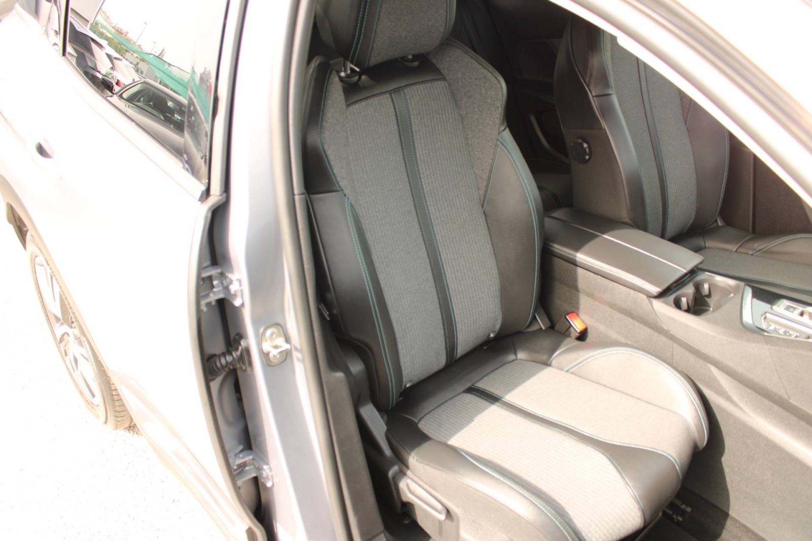 Peugeot 3008 1.5 HDi AUTOMATIK Allure *LED, NAVIGACIJA, KAMERA*, fotografija 12