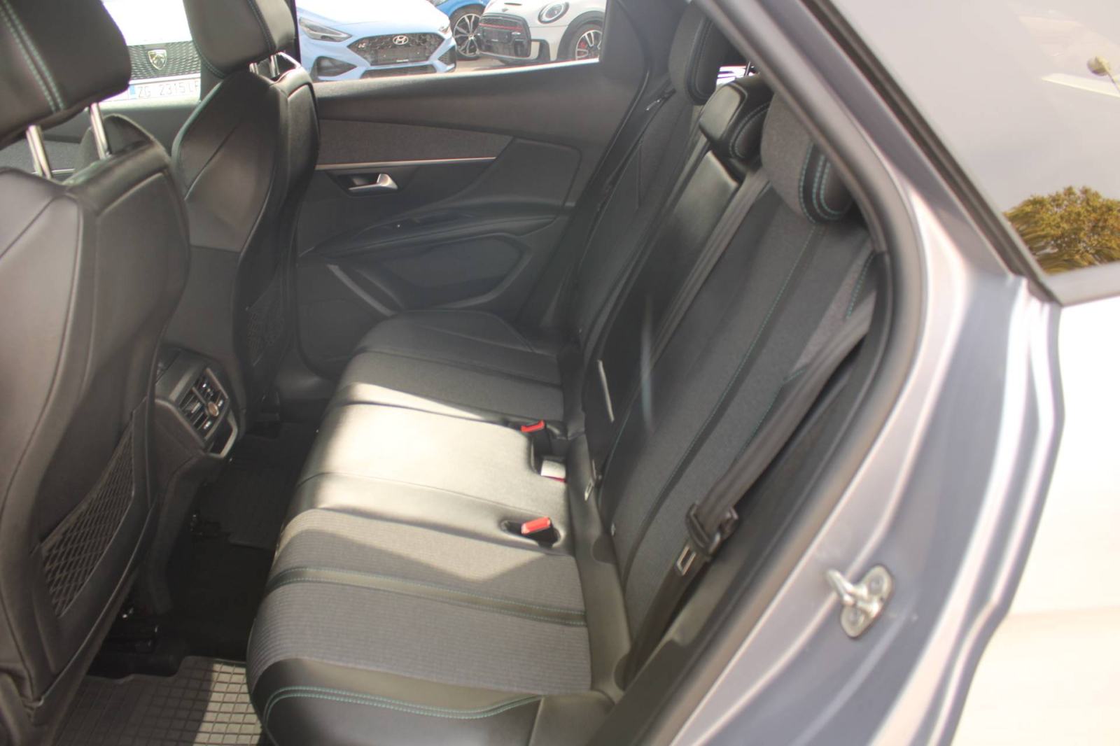 Peugeot 3008 1.5 HDi AUTOMATIK Allure *LED, NAVIGACIJA, KAMERA*, fotografija 13