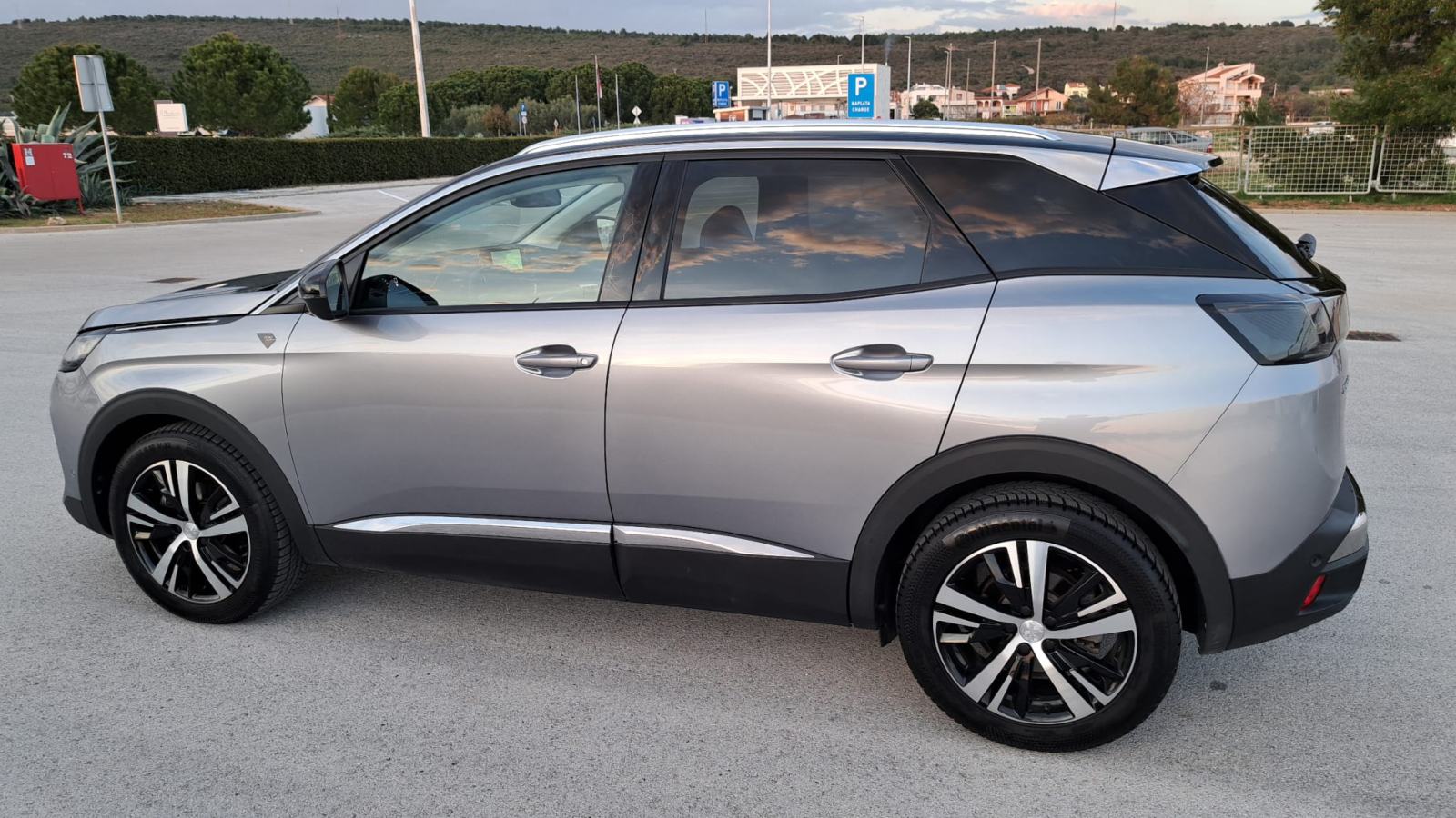 Peugeot 3008 1,5Hdi ROADTRIP+ALLURE 2023g.Nije uvoz,⭐️36000km⭐️JAMSTVO, fotografija 6