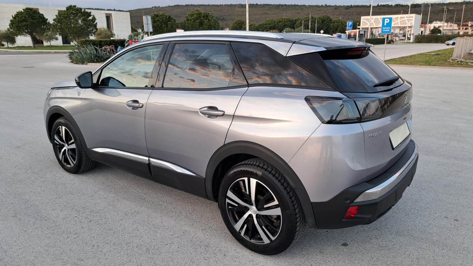 Peugeot 3008 1,5Hdi ROADTRIP+ALLURE 2023g.Nije uvoz,⭐️36000km⭐️JAMSTVO, fotografija 7