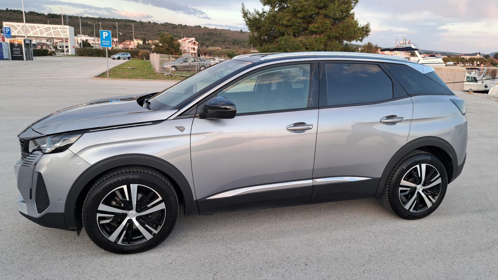 Peugeot 3008 1,5Hdi ROADTRIP+ALLURE 2023g.Nije uvoz,⭐️36000km⭐️JAMSTVO, fotografija 4