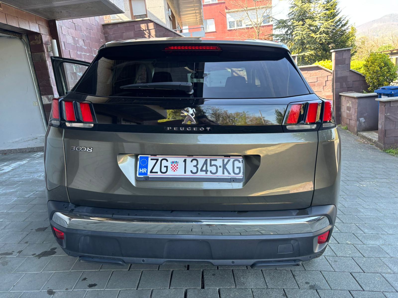 Peugeot 3008 1,5 BLUE HDI..AUTOMATIC, fotografija 7