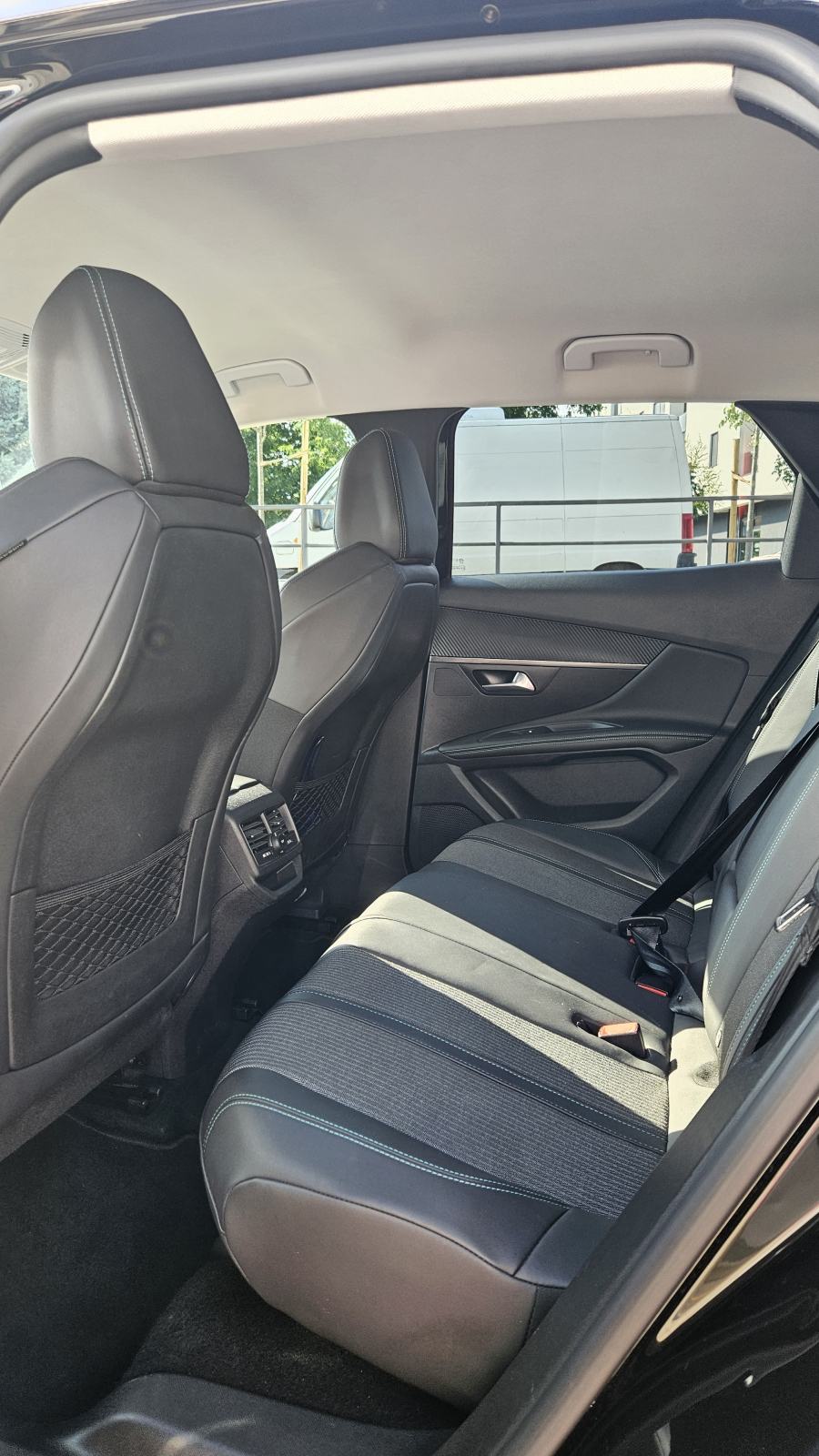 Peugeot 3008 1,5, fotografija 3