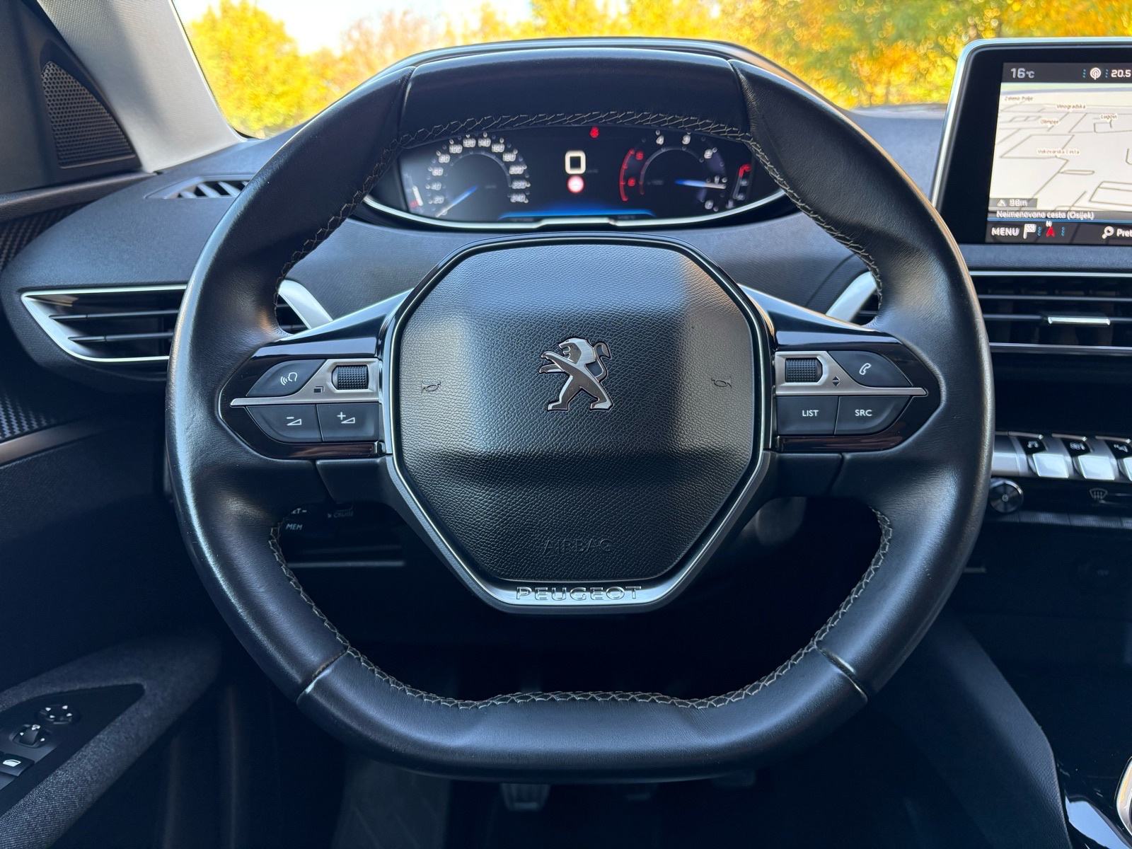 Peugeot 3008 1,5 HDI Active, fotografija 12