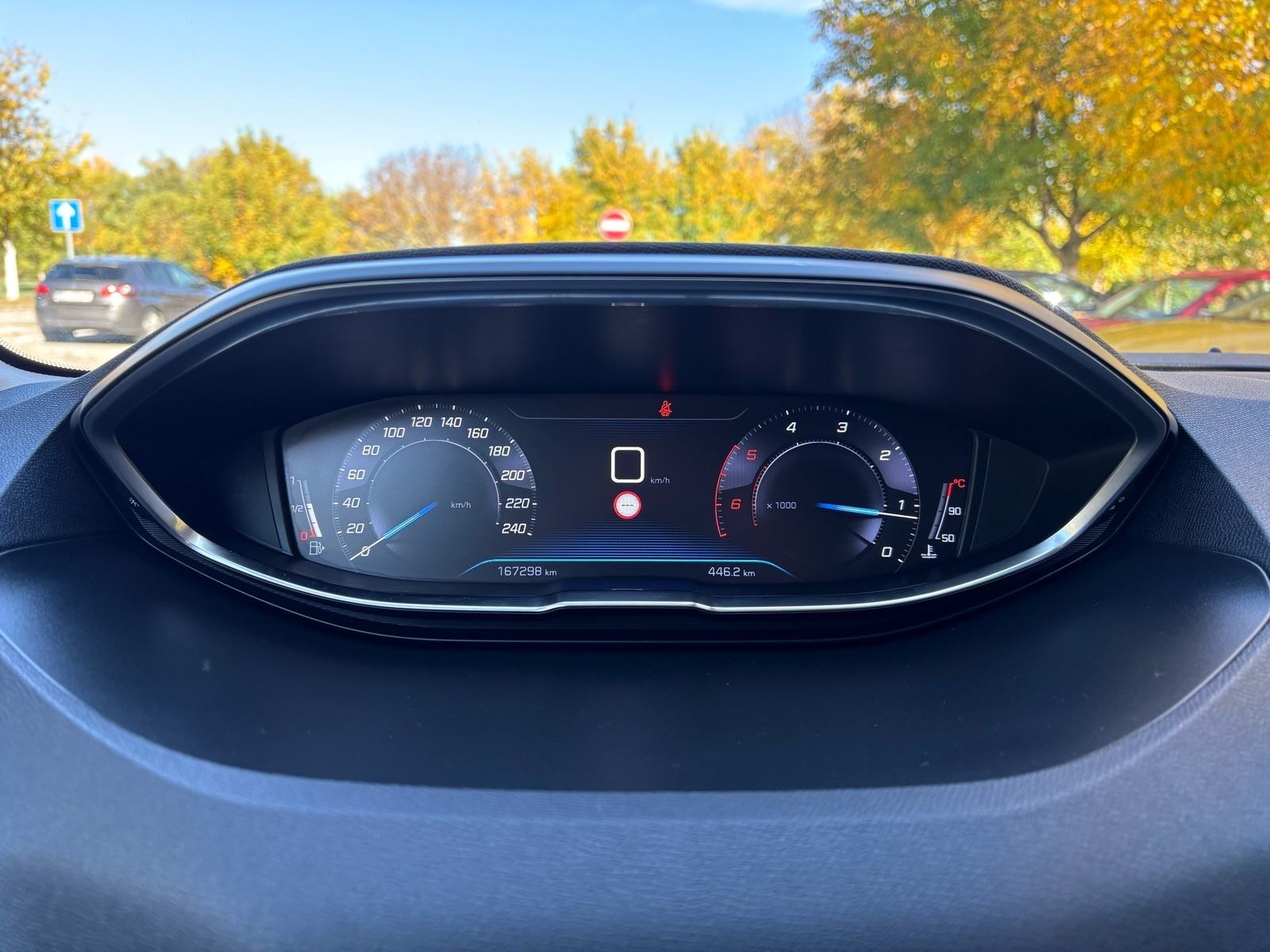 Peugeot 3008 1,5 HDI Active, fotografija 15