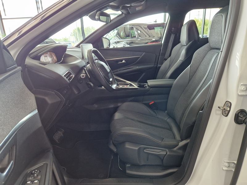 Peugeot 3008 1.5BlueHDi GT Line automatik, fotografija 12