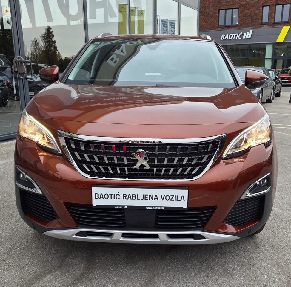 Peugeot 3008 1,5 BlueHDI 130 Allure Aut., fotografija 3