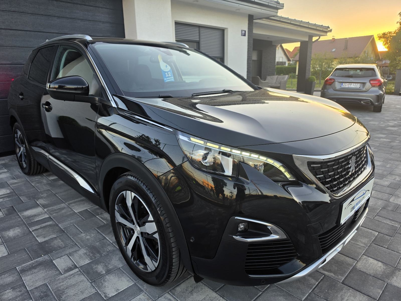 Peugeot 3008 1,6 BlueHDI ALLURE FULL LED KAMERA VEL.SERVIS *GARANCIJA*, fotografija 3