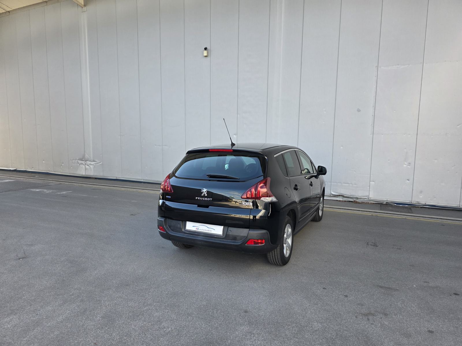 Peugeot 3008 1,6 BlueHDI**AUTOMATIC**NAVIGACIJA**REGISTRIRAN 7 MJ 27, fotografija 6