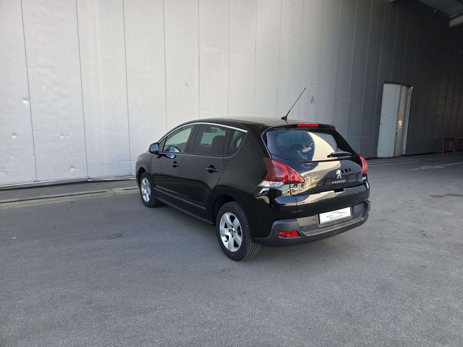 Peugeot 3008 1,6 BlueHDI**AUTOMATIC**NAVIGACIJA**REGISTRIRAN 7 MJ 27, fotografija 4