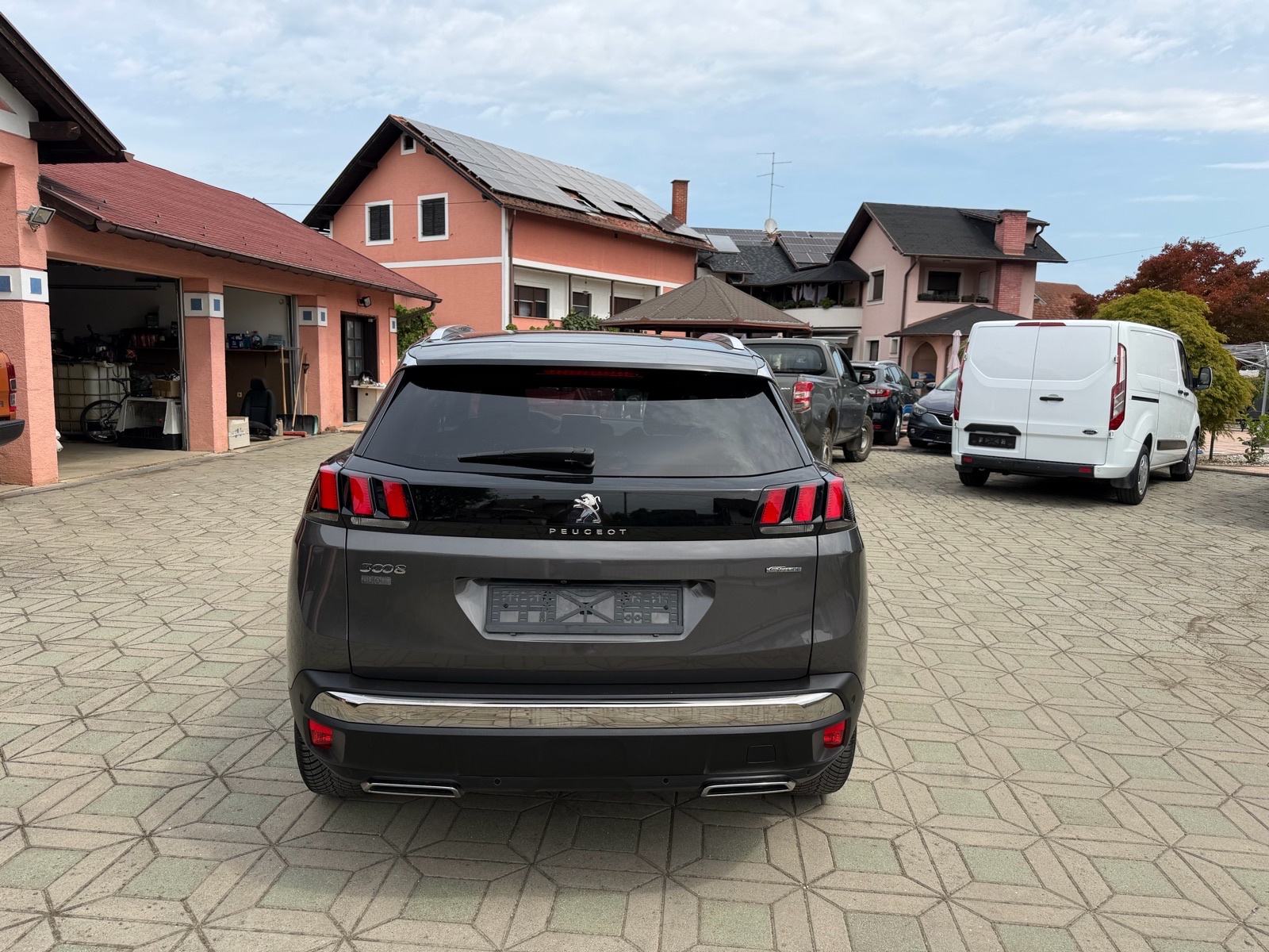 Peugeot 3008 1,6 BlueHDI automatik GT-line, fotografija 3