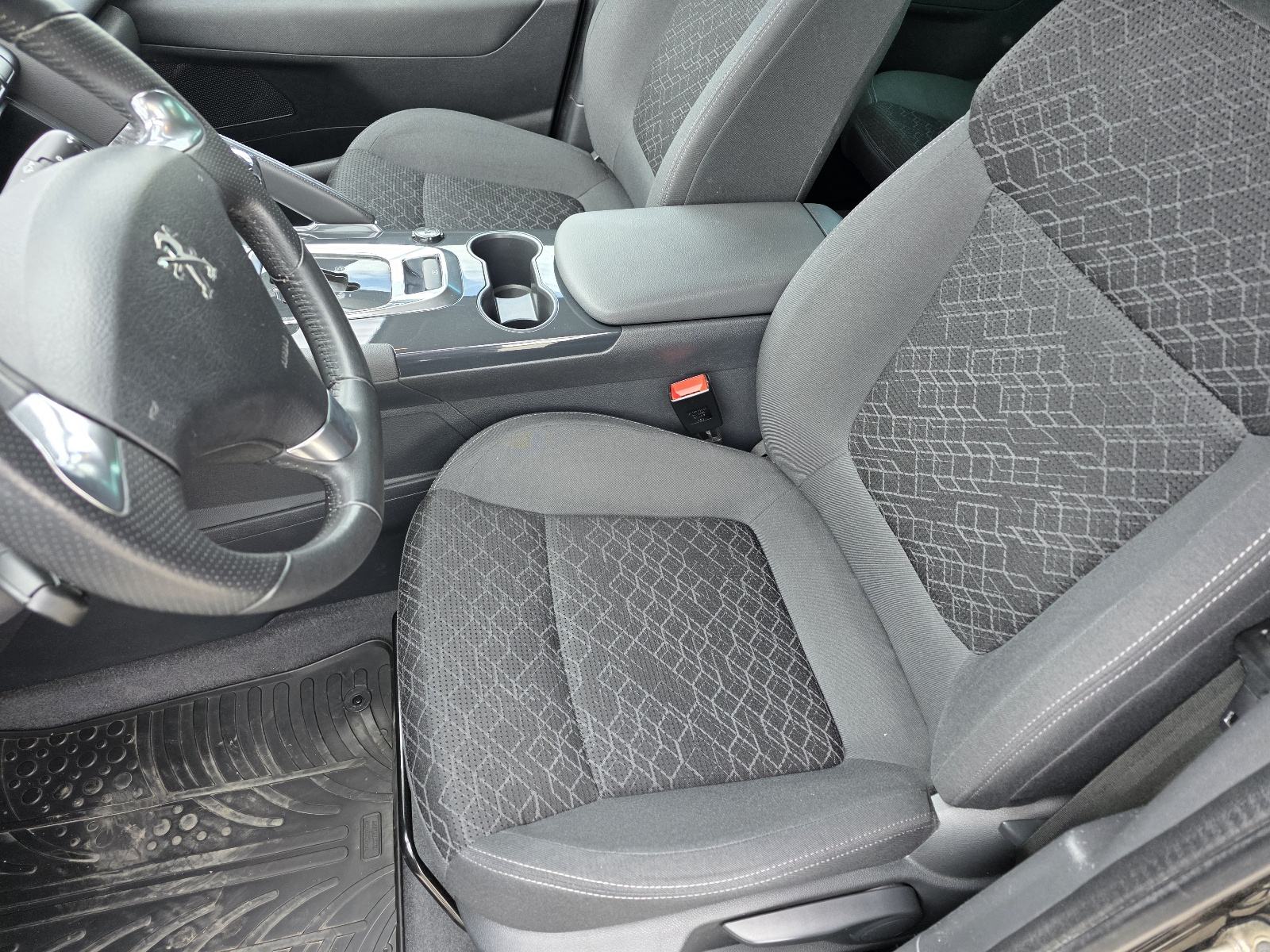 Peugeot 3008 1,6 HDI automatik STYLE, fotografija 10