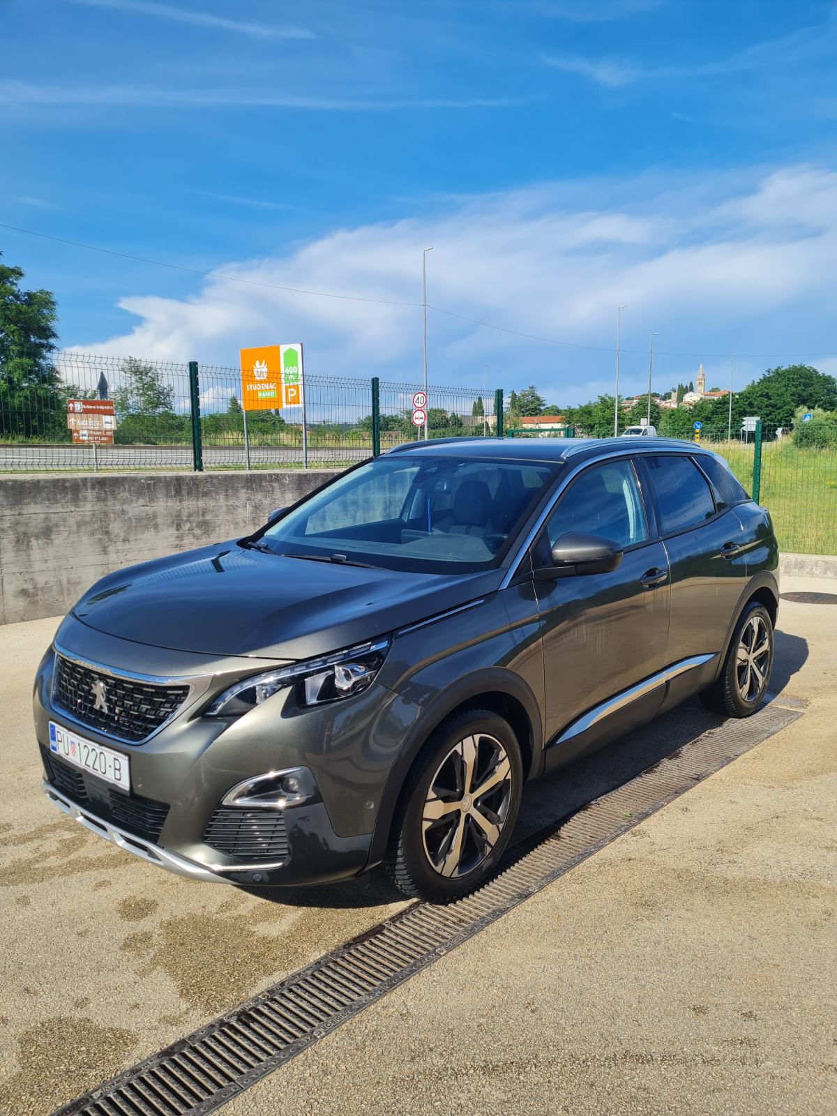 Peugeot 3008 1,6 BlueHDI automatik, fotografija 2
