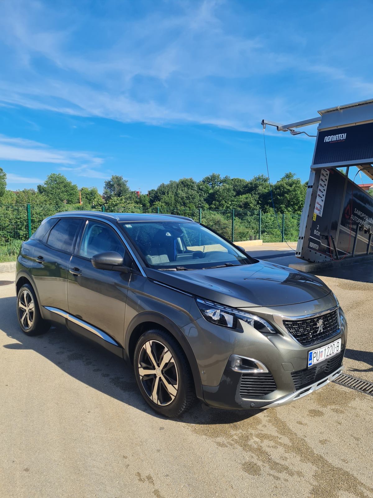 Peugeot 3008 1,6 BlueHDI automatik, fotografija 4