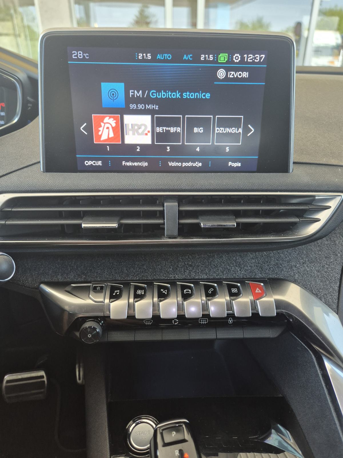 Peugeot 3008 1,6 BlueHDI GT LINE PANORAMA ŠIBER, fotografija 18