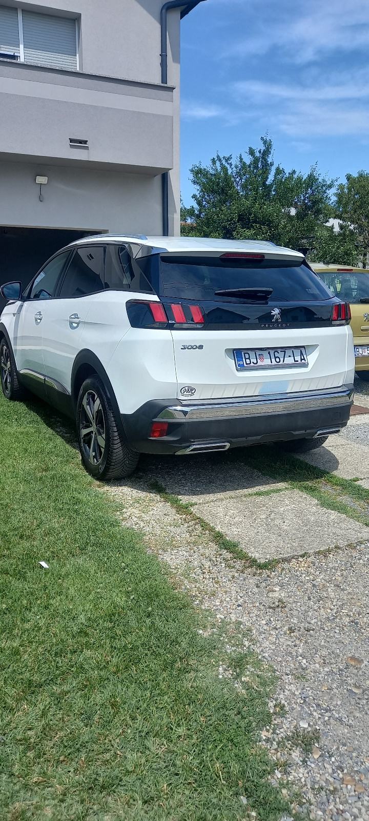 Peugeot 3008 1,6 BlueHDI, fotografija 9