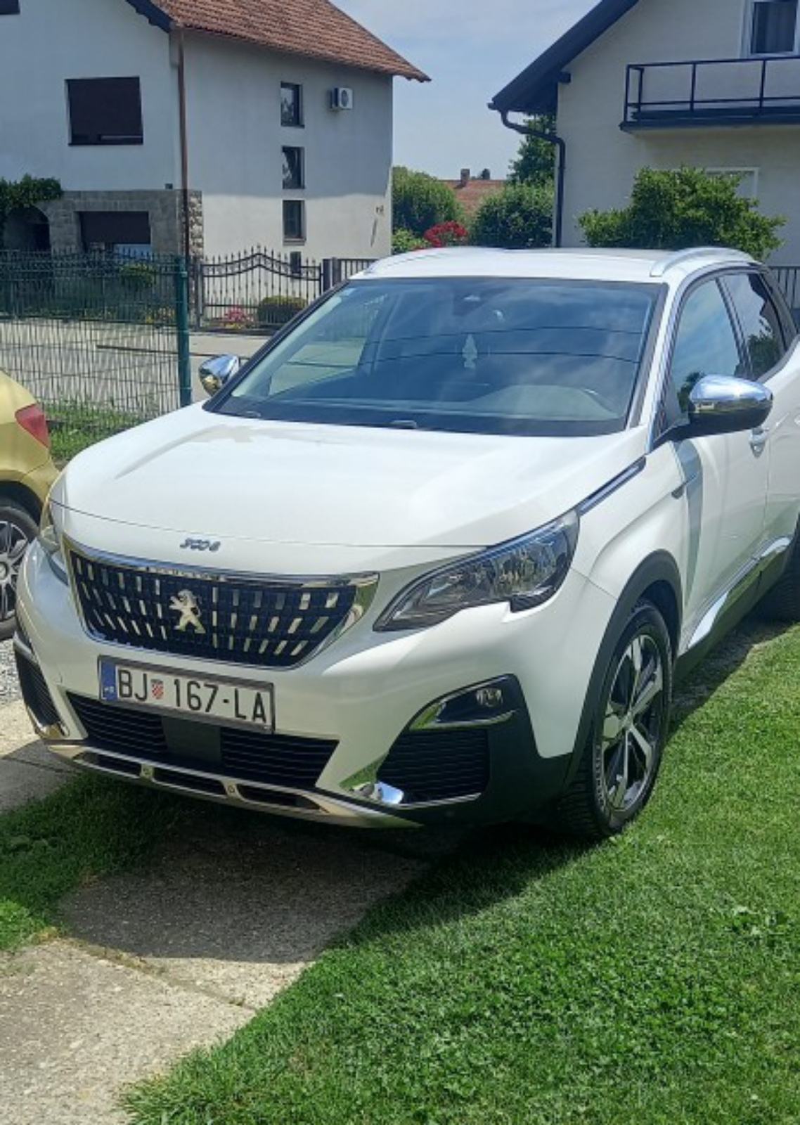 Peugeot 3008 1,6 BlueHDI, fotografija 2