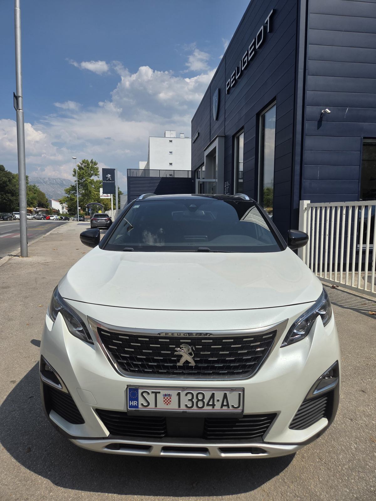 Peugeot 3008 1,6 e-THP, fotografija 7