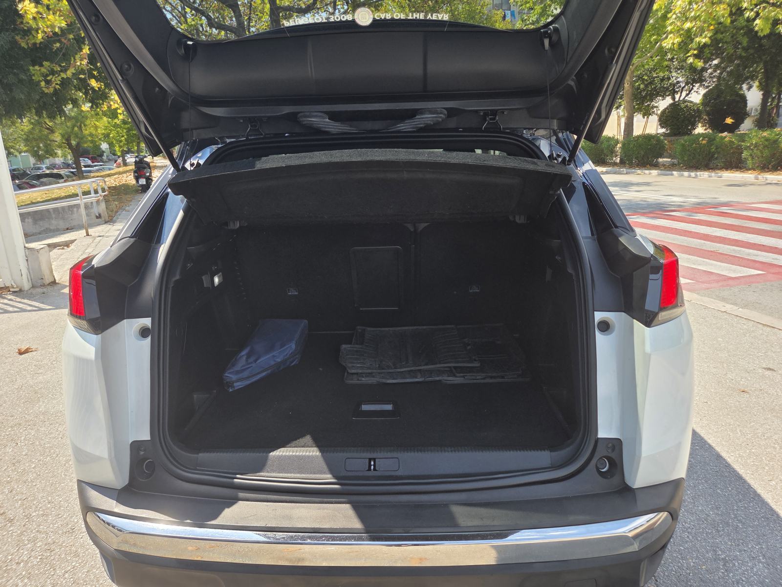 Peugeot 3008 1,6 e-THP, fotografija 9