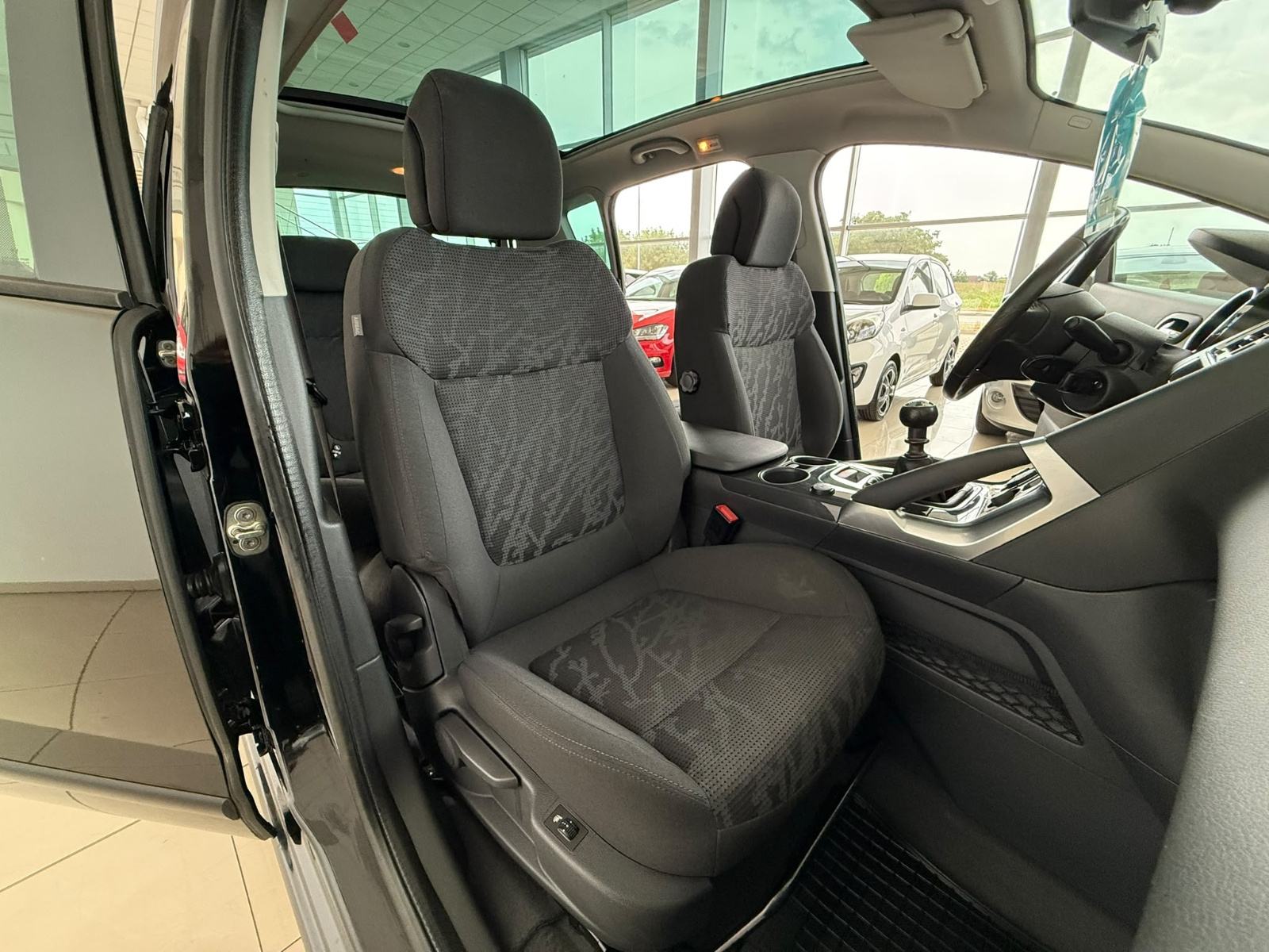 Peugeot 3008 1.6 HDi⭐️152.000KM⭐️PLATINUM⭐️1.VL⭐️SERVISNA⭐️PANORAMA⭐️, fotografija 17
