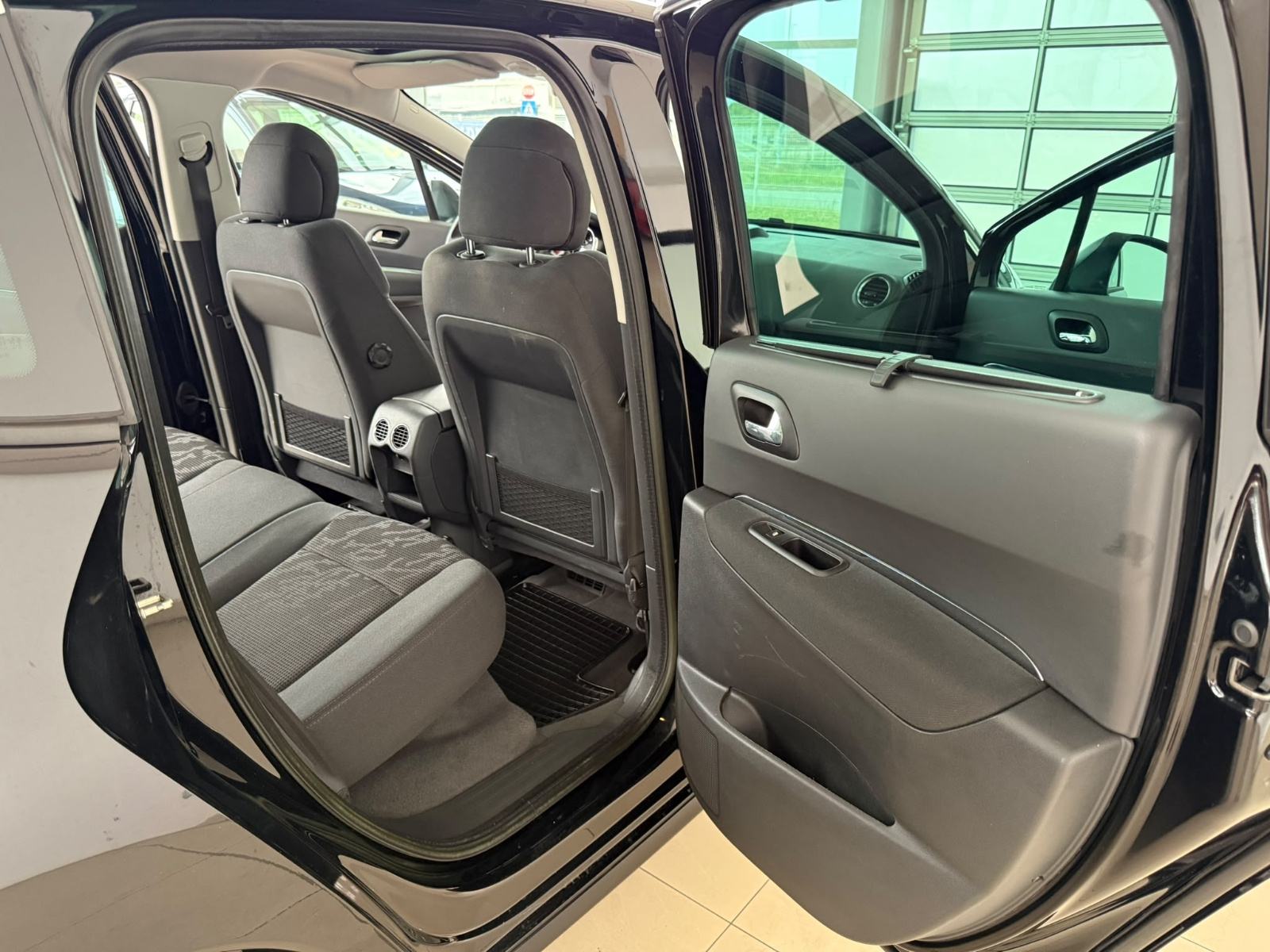 Peugeot 3008 1.6 HDi⭐️152.000KM⭐️PLATINUM⭐️1.VL⭐️SERVISNA⭐️PANORAMA⭐️, fotografija 18
