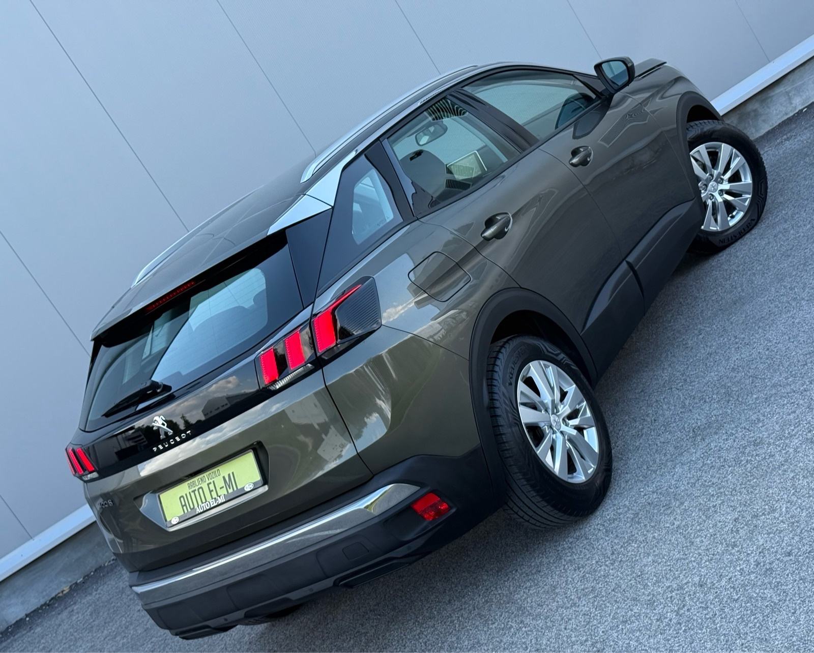 Peugeot 3008 1,6 HDi Active*AUTOMATIK*KAMERA*VELIKI SERVIS*JAMSTVO*, fotografija 2