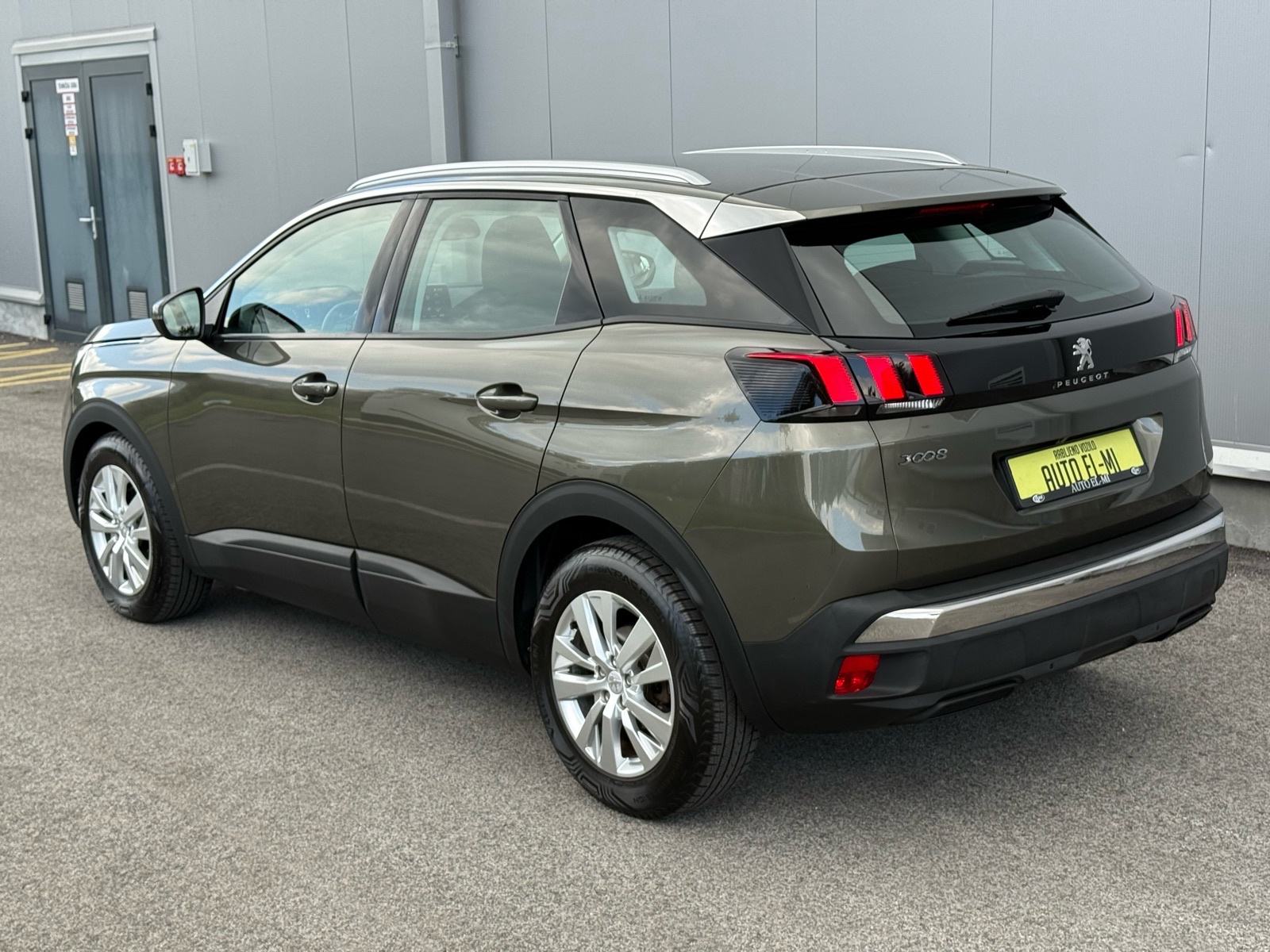 Peugeot 3008 1,6 HDi Active*AUTOMATIK*KAMERA*VELIKI SERVIS*JAMSTVO*, fotografija 8