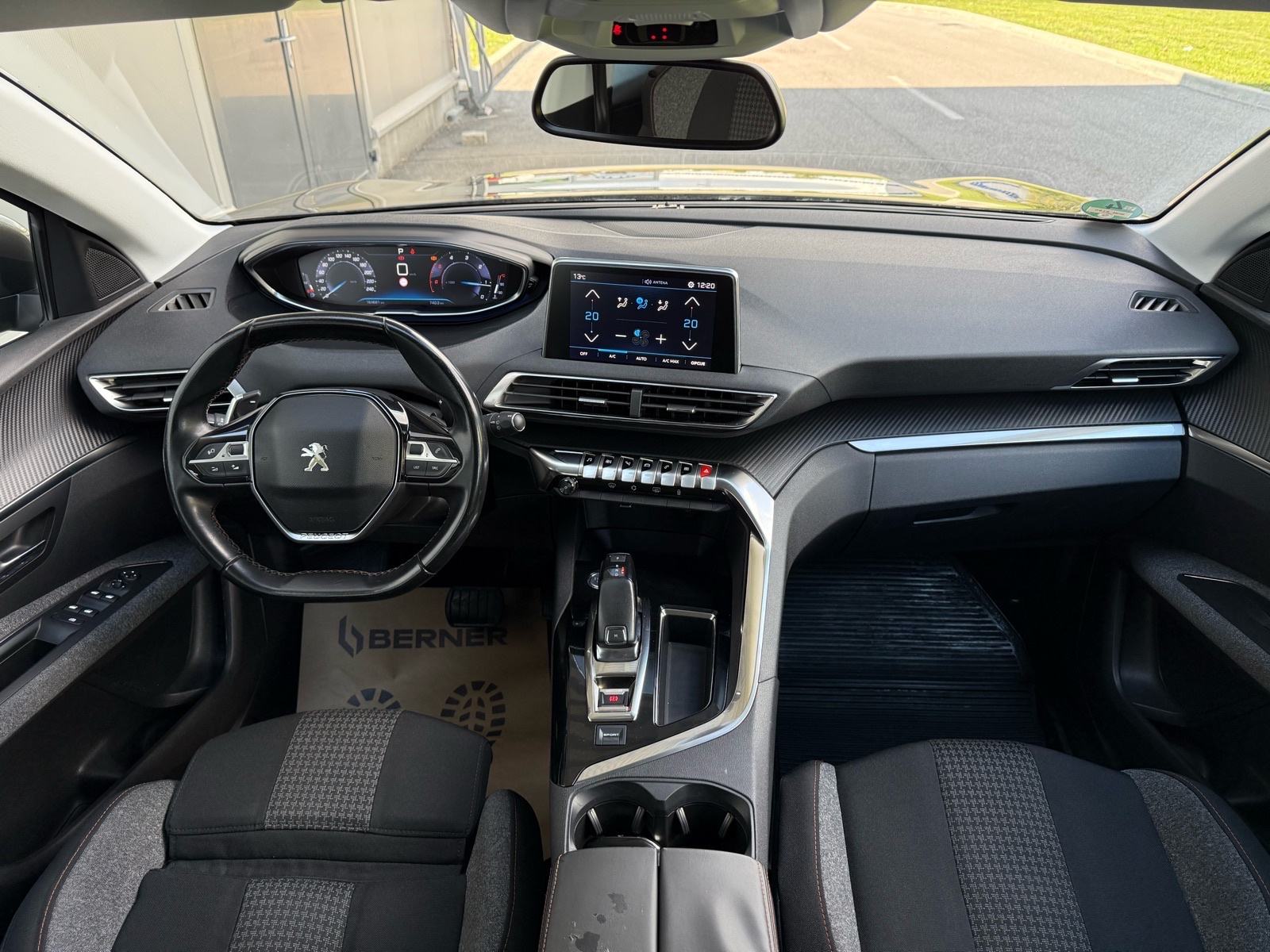Peugeot 3008 1,6 HDi Active*AUTOMATIK*KAMERA*VELIKI SERVIS*JAMSTVO*, fotografija 19