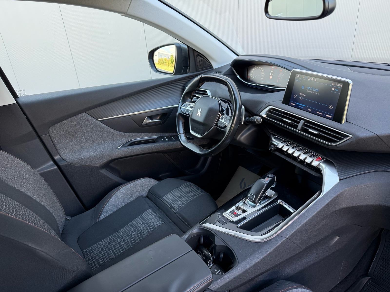 Peugeot 3008 1,6 HDi Active*AUTOMATIK*KAMERA*VELIKI SERVIS*JAMSTVO*, fotografija 18