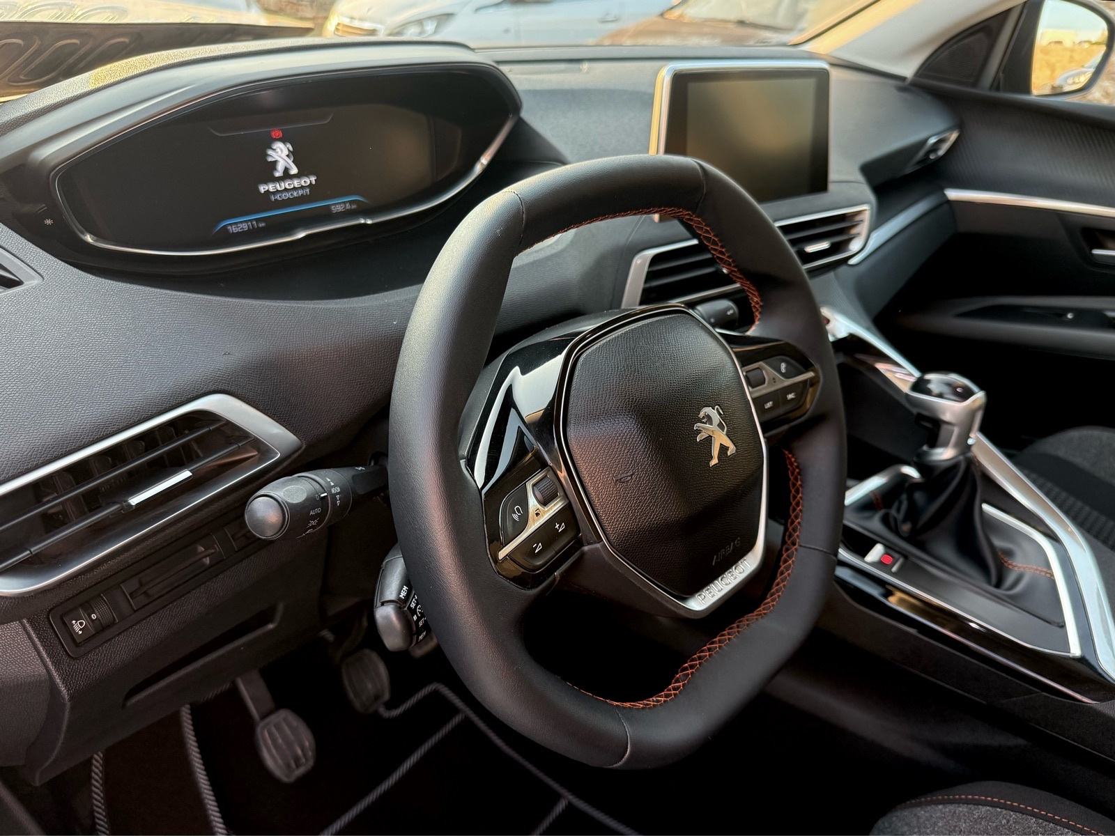 PEUGEOT 3008 1.6 HDI Active *HR auto/reg.06.2027./1 vlasnik*, fotografija 13
