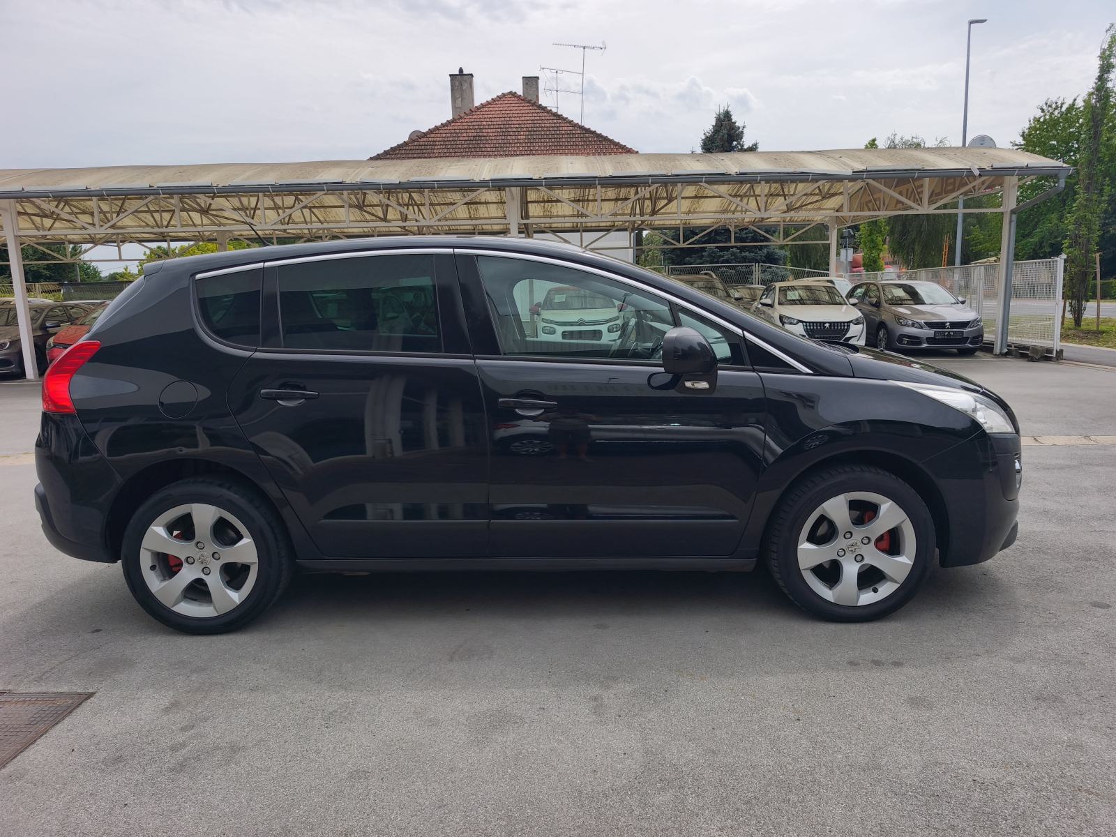 Peugeot 3008 1,6 HDi AUTOMATIK NAVI PARK PILOT SENZORI BLUETOOTH ECO, fotografija 13