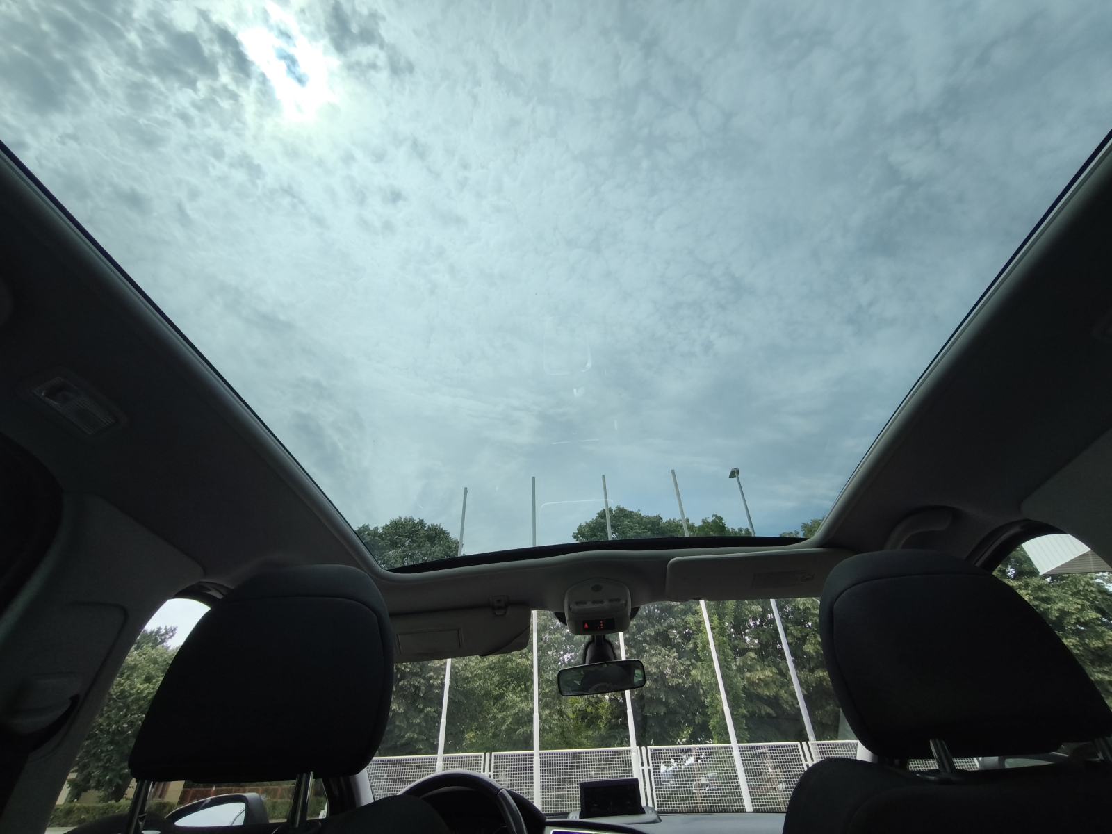 Peugeot 3008 1,6 HDi AUTOMATIK NAVI PARK PILOT SENZORI BLUETOOTH ECO, fotografija 18