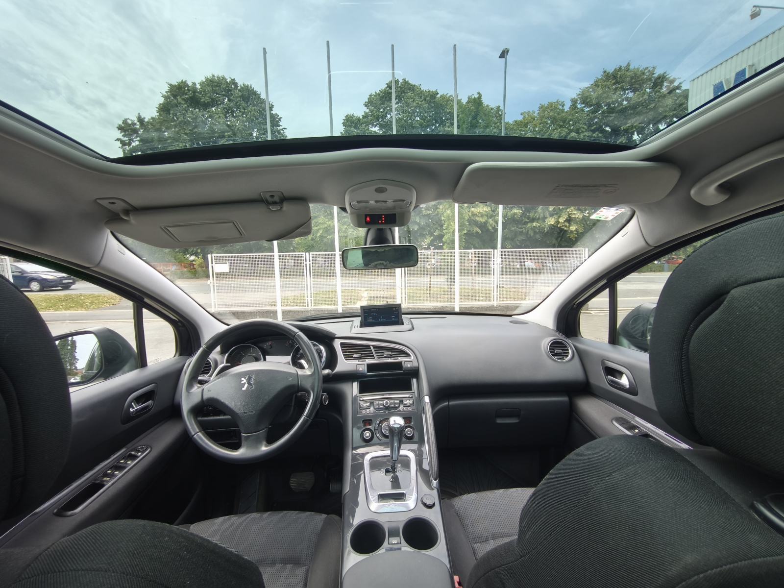 Peugeot 3008 1,6 HDi AUTOMATIK NAVI PARK PILOT SENZORI BLUETOOTH ECO, fotografija 15