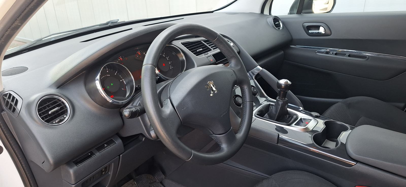 Peugeot 3008 1.6, KLIMA, TEMPOMAT, EL. PAKET..., fotografija 12