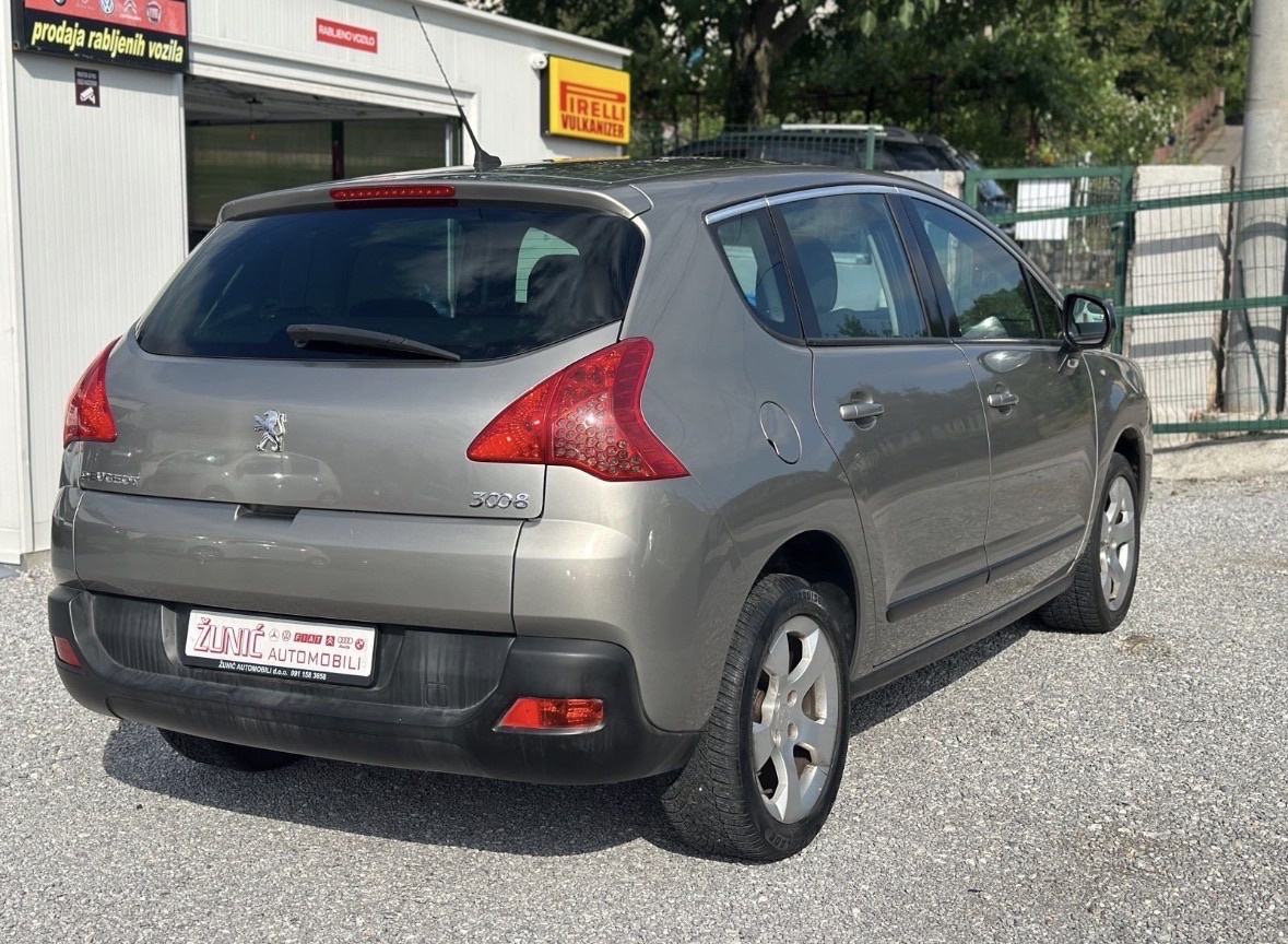 Peugeot 3008 1,6, fotografija 4