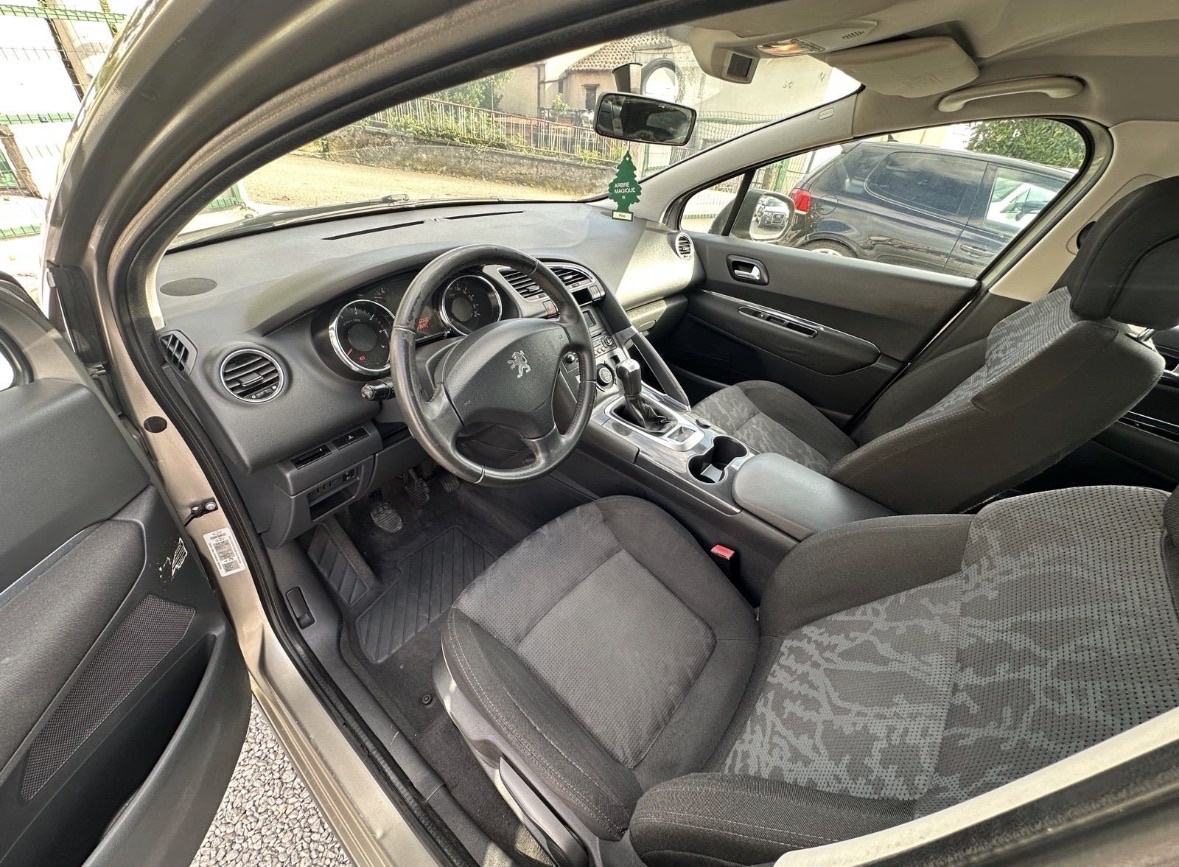Peugeot 3008 1,6, fotografija 7
