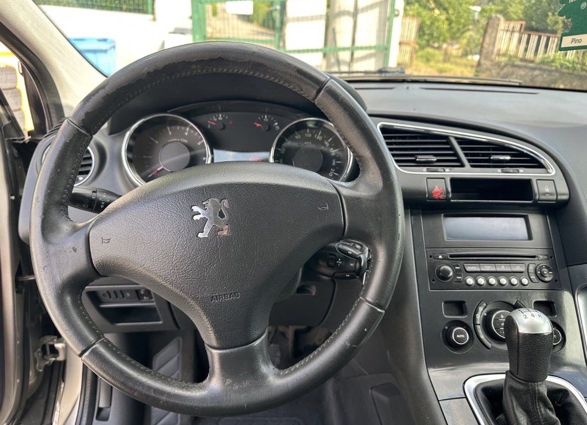 Peugeot 3008 1,6, fotografija 9