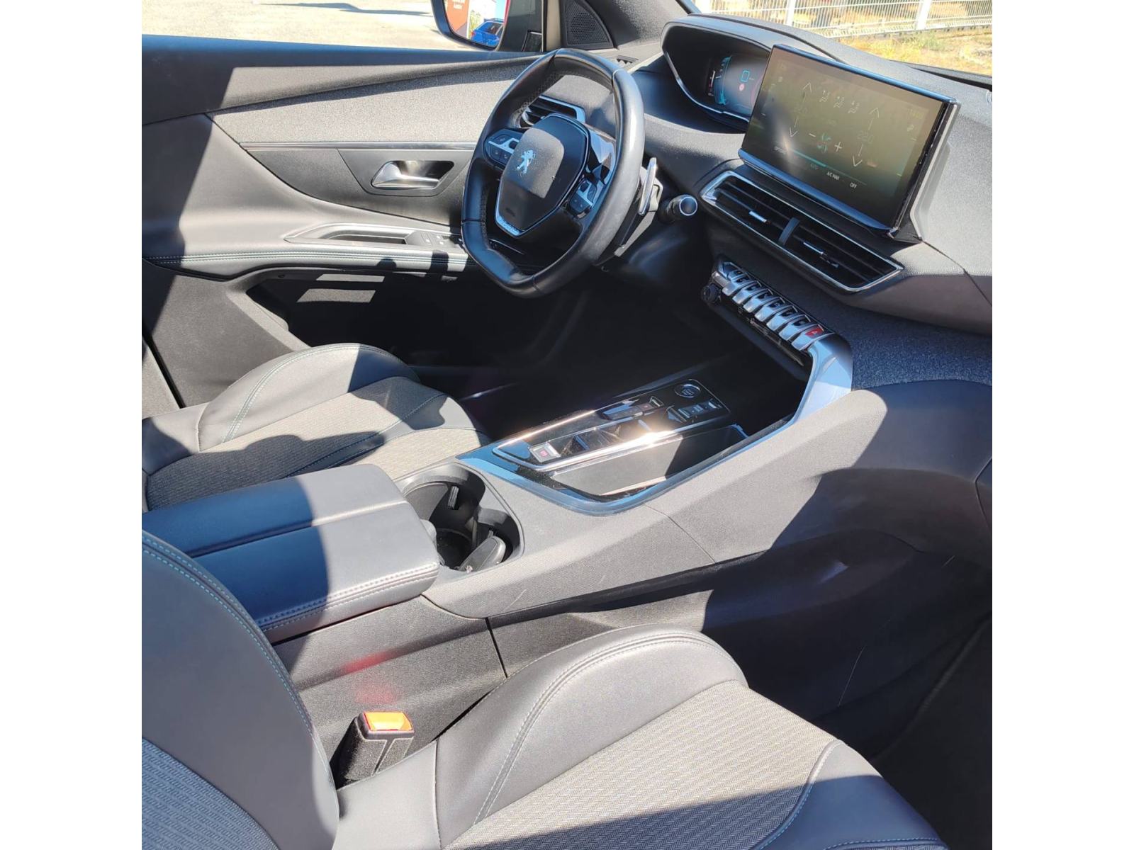 PEUGEOT 3008 1.6 THP ALLURE HYBRID 150 KS *VOZILO S JAMSTVOM*, fotografija 11