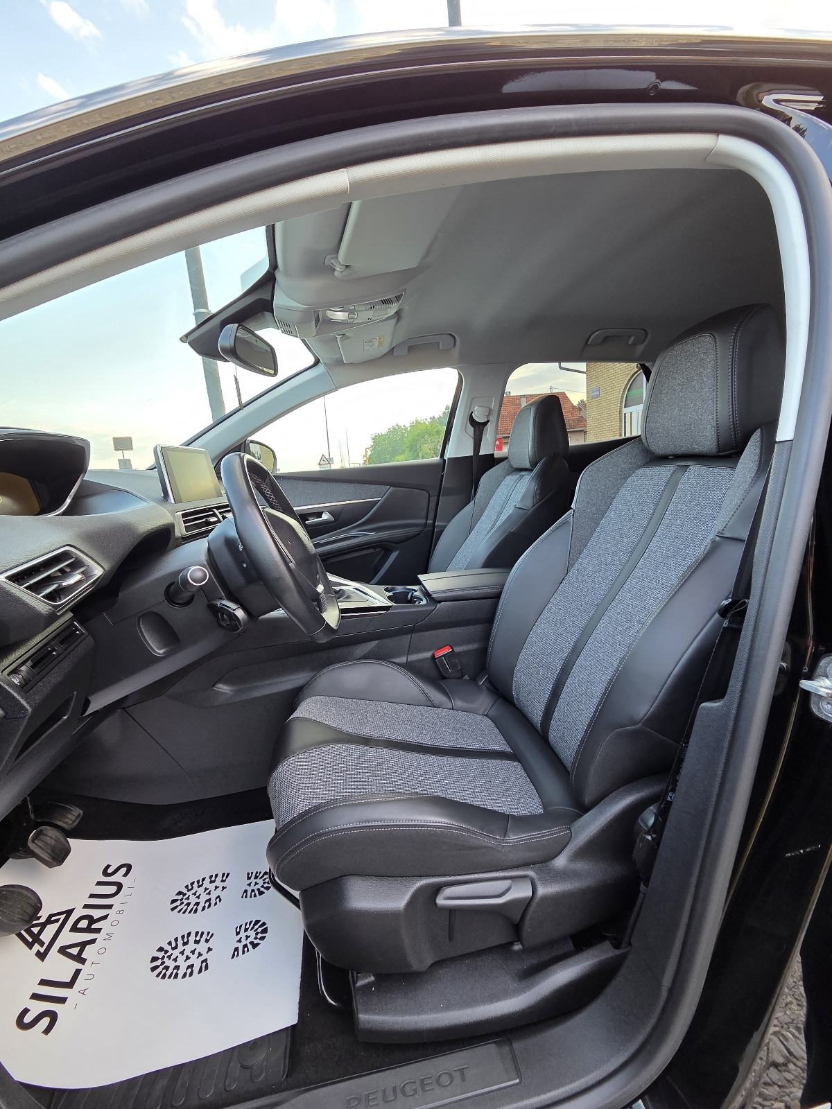 Peugeot 3008 1.6HDi Allure - 124TKM-JAMSTVO 12MJ-ALU 18,AMBIENT,LED, fotografija 10