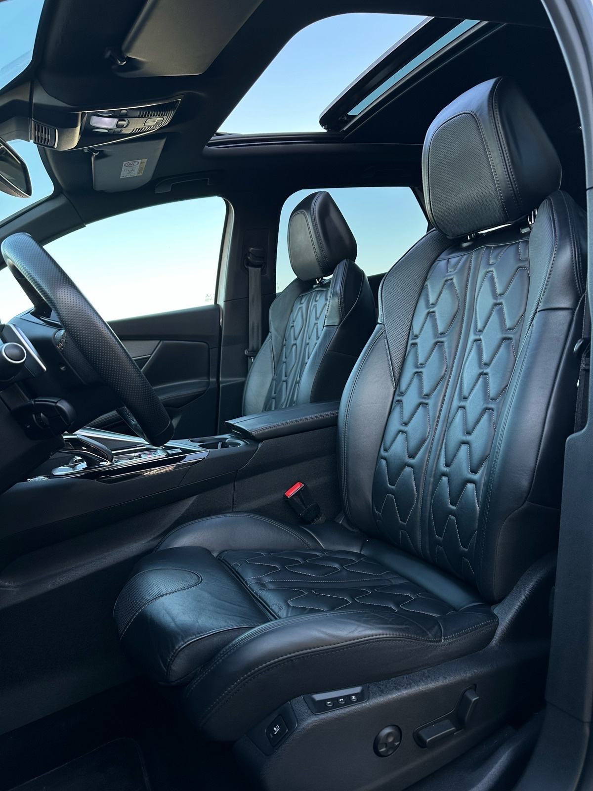 Peugeot 3008 GT 2,0 BlueHDI 180ks Automatik Panorama Kamera 360°, fotografija 11