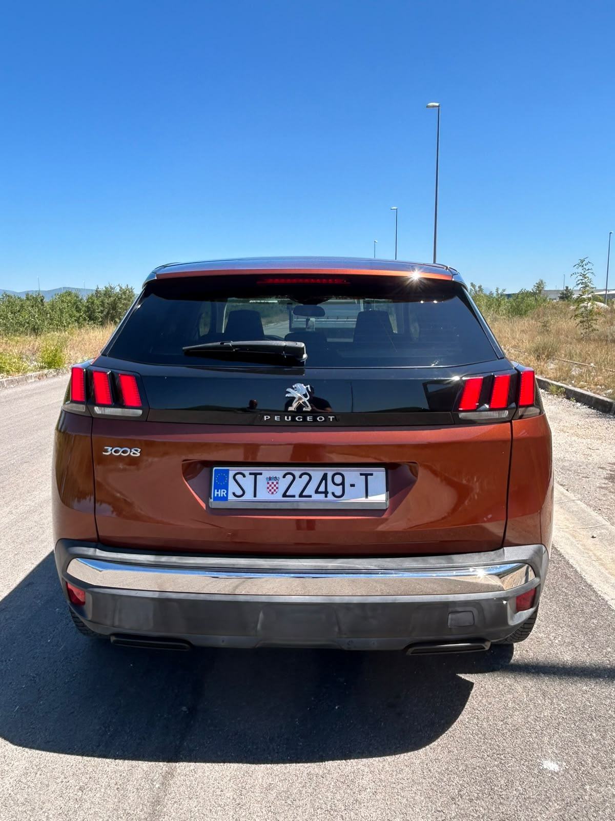 Peugeot 3008 2,0 BlueHDI, fotografija 2