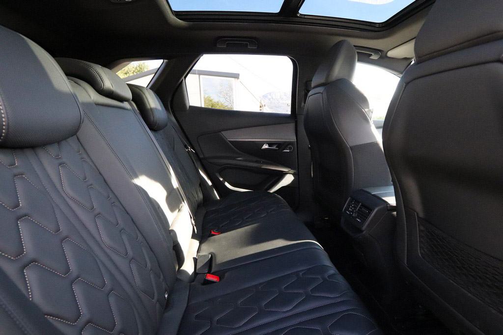 -AKCIJA- Peugeot 3008 2.0 BlueHDI Tiptronik GT SPORT 177 KS -Full LED-, fotografija 8