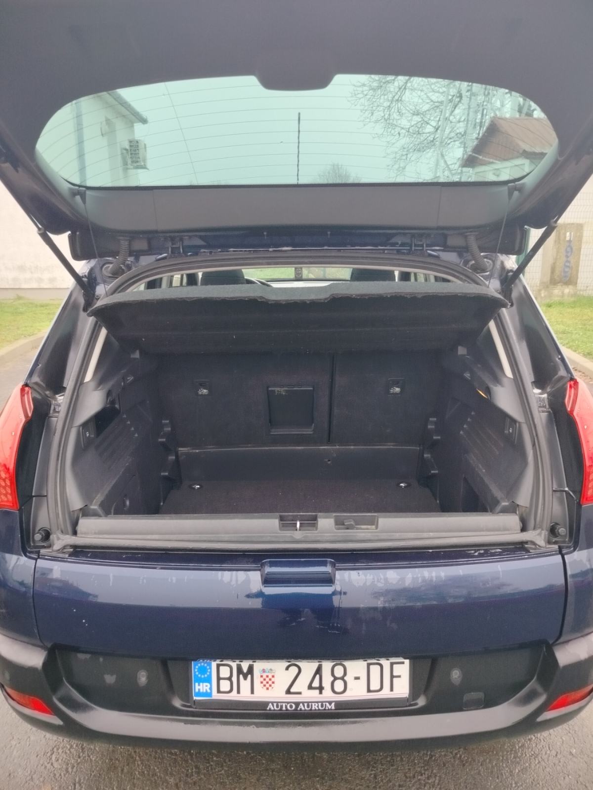 Peugeot 3008 2,0 HDi Panorama HUD, fotografija 6