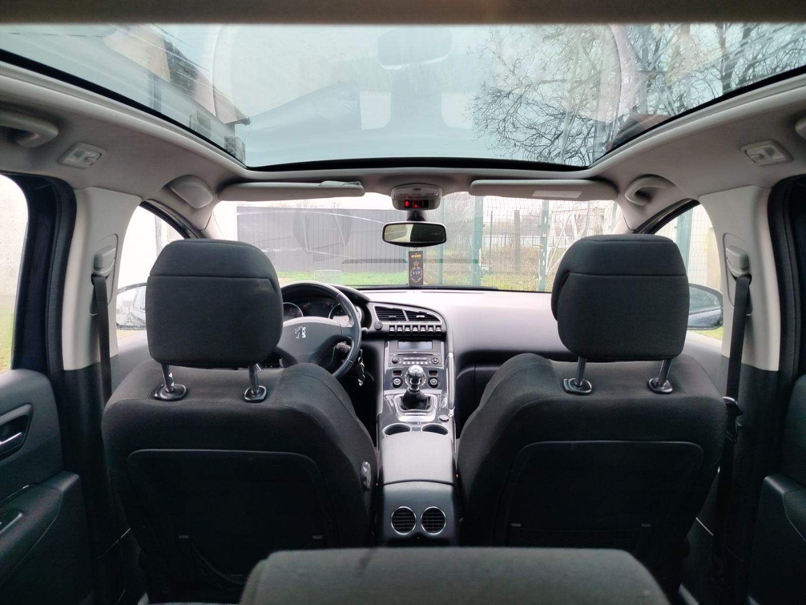 Peugeot 3008 2,0 HDi Panorama HUD, fotografija 2