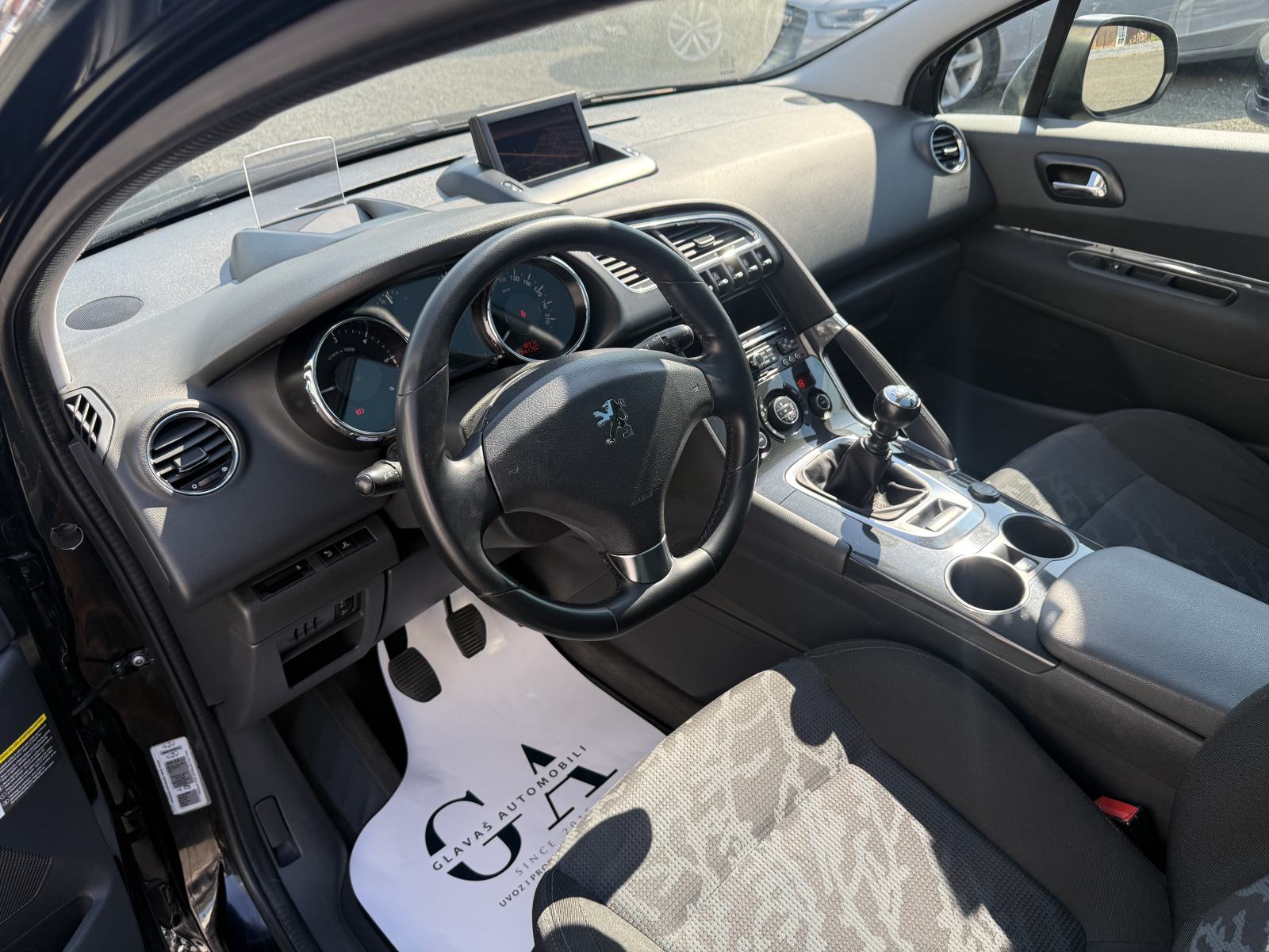 Peugeot 3008 2,0 HDi Premium,Nav,Head up,HR AUTO,Nove gume,Reg.God.Dan, fotografija 10