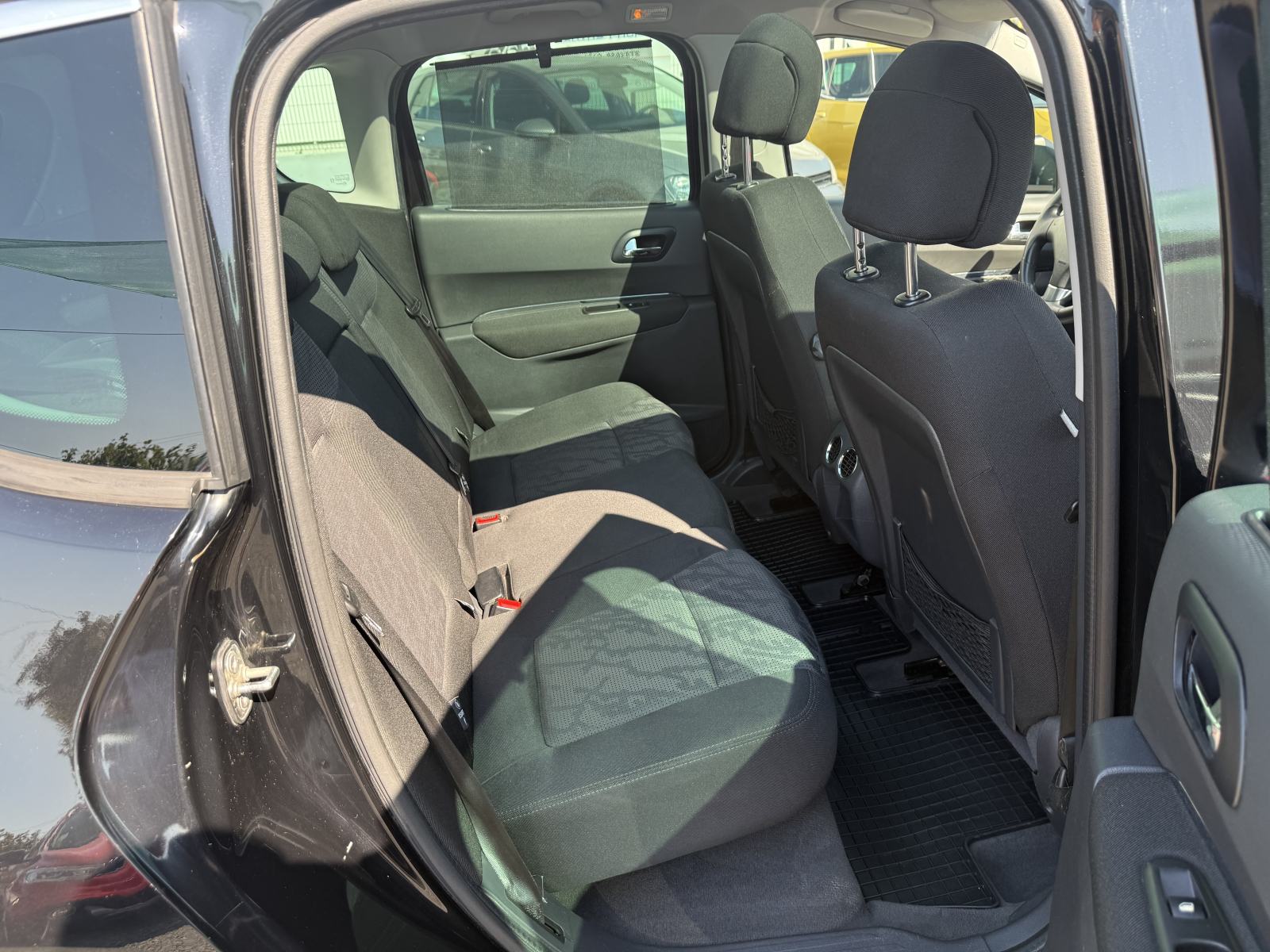 Peugeot 3008 2,0 HDi Premium,Nav,Head up,HR AUTO,Nove gume,Reg.God.Dan, fotografija 18