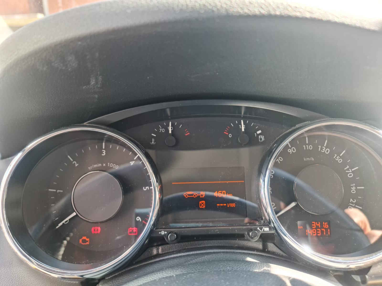 Peugeot 3008 2,0 HDi, fotografija 3