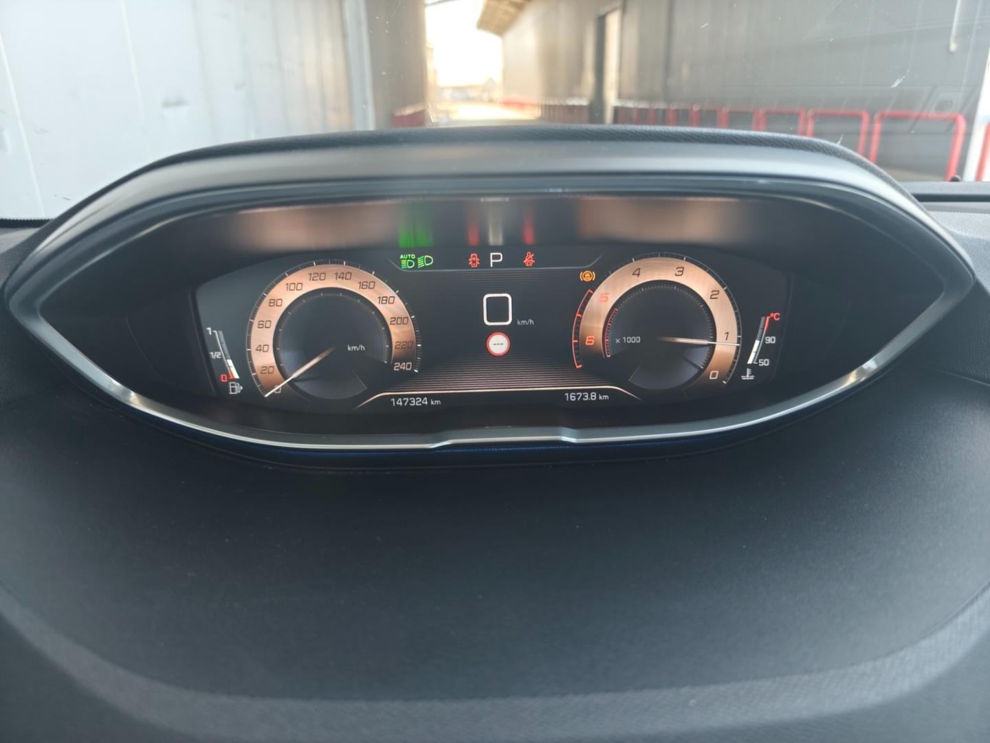 Peugeot 3008 2,0-180 ks AUTOMATIK GT, VELIKI SERVIS, JAMSTVO!!, fotografija 14