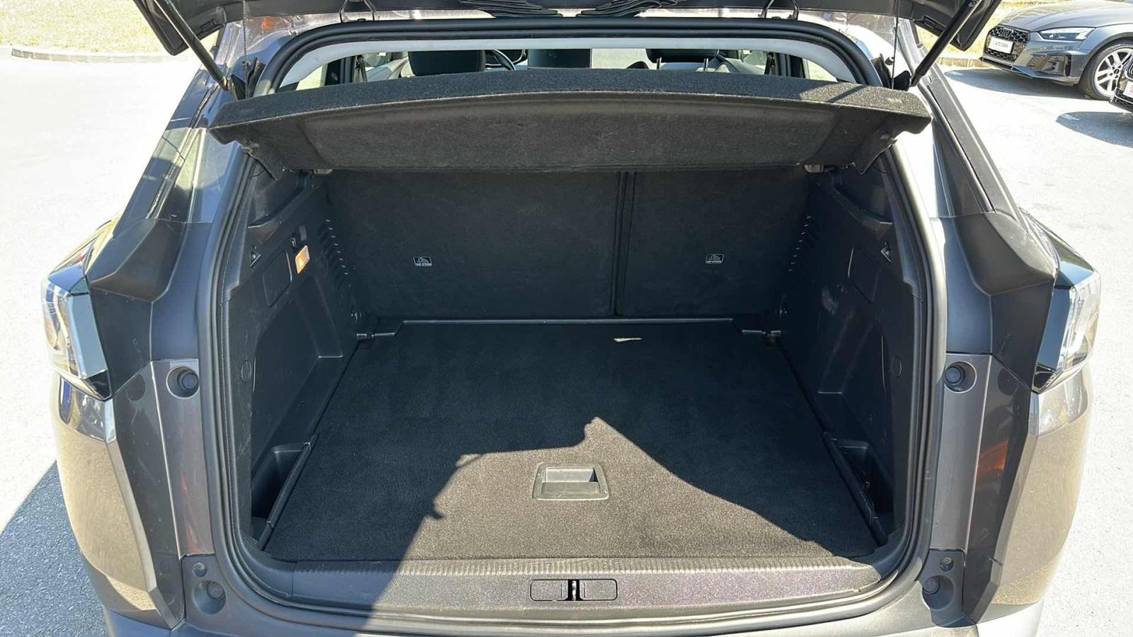 PEUGEOT 3008 2022 • PREMIUM jamstvo • AutoZubak Rabljena, fotografija 12
